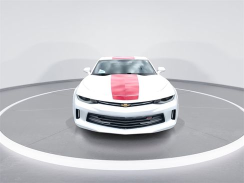 Used 2017 Chevrolet Camaro LT image 3