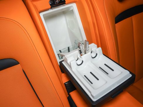 Used 2022 Rolls-Royce Cullinan Black Badge AWD/4WD image 44