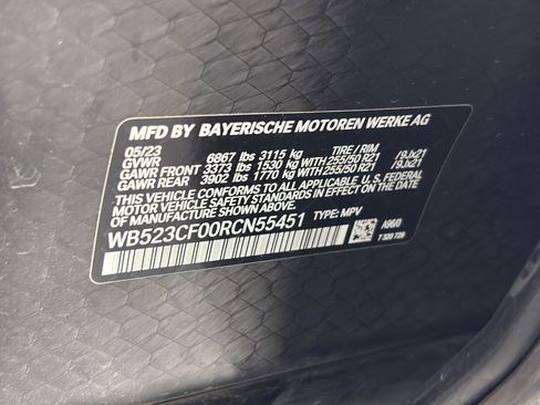 Certified 2024 BMW iX xDrive50 w/ Premium Package AWD/4WD image 31
