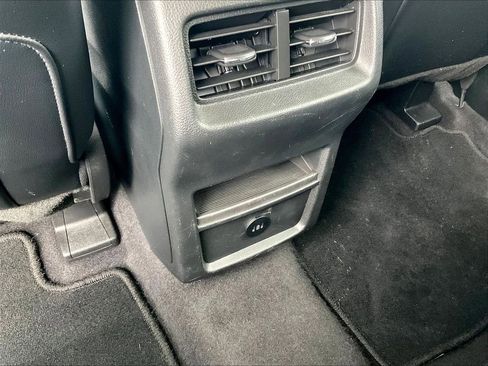 Used 2023 Ford Edge SEL AWD/4WD image 25