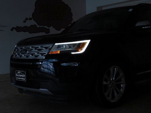 Used 2019 Ford Explorer XLT w/ XLT Desert Copper Package image 18