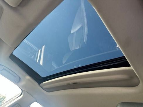 Used 2019 Honda Civic Touring image 21
