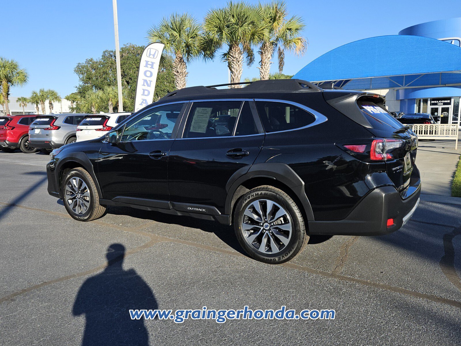 Used 2024 Subaru Outback Limited AWD/4WD image 3