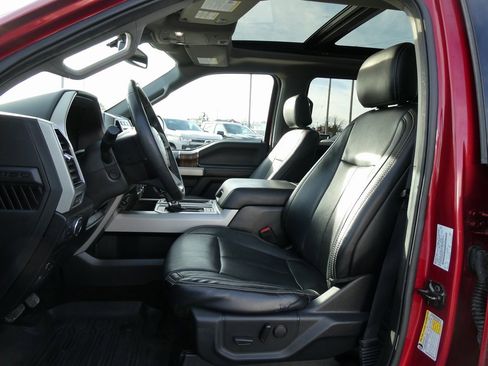 Used 2019 Ford F150 Lariat w/ Equipment Group 502A Luxury image 21