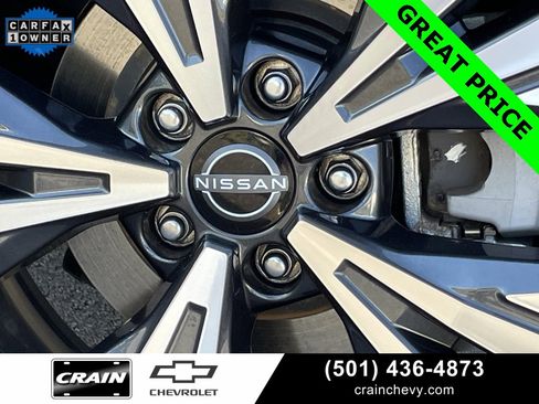 Used 2023 Nissan Rogue SV image 30