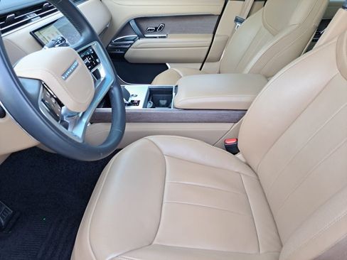 Used 2025 Land Rover Range Rover SE AWD/4WD image 16