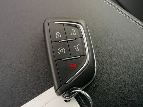 New 2026 Cadillac Vistiq Luxury image 25