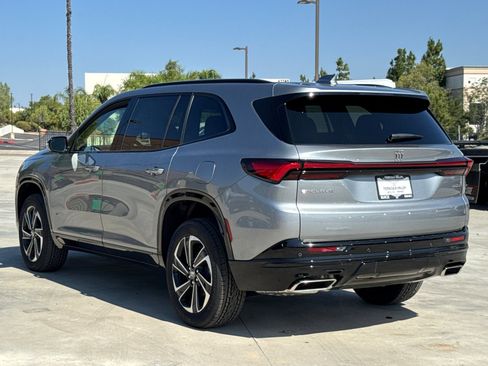 Used 2026 Buick Enclave Sport Touring w/ LPO, Floor Liner Package image 13