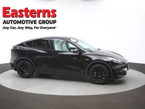 Used 2021 Tesla Model Y Long Range AWD/4WD image 41