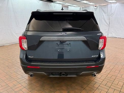 Certified 2024 Ford Explorer XLT w/ Equipment Group 202A AWD/4WD image 8