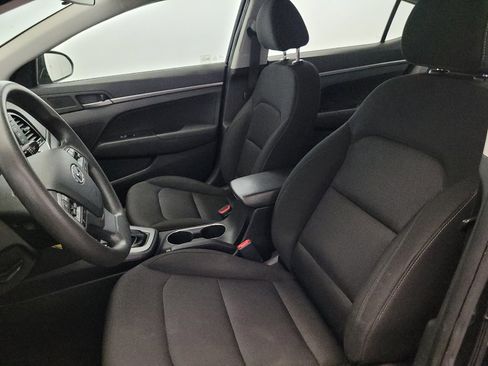 Used 2018 Hyundai Elantra SE FWD image 17