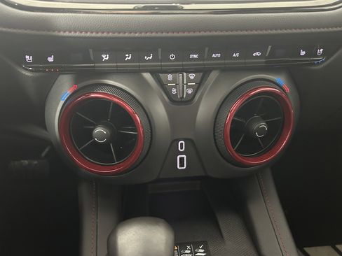 Used 2019 Chevrolet Blazer RS image 26