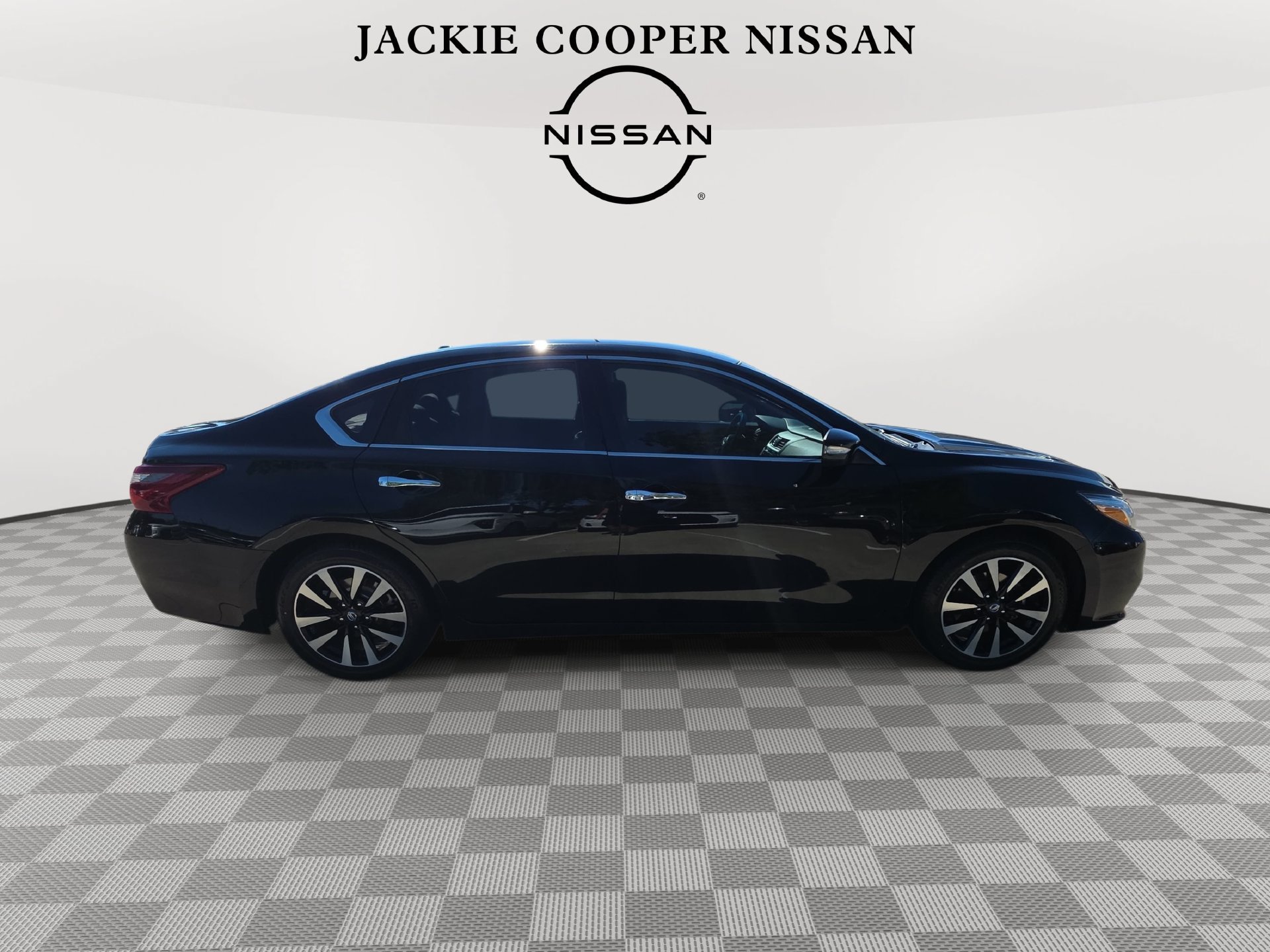 Used 2018 Nissan Altima 2.5 SL FWD image 4