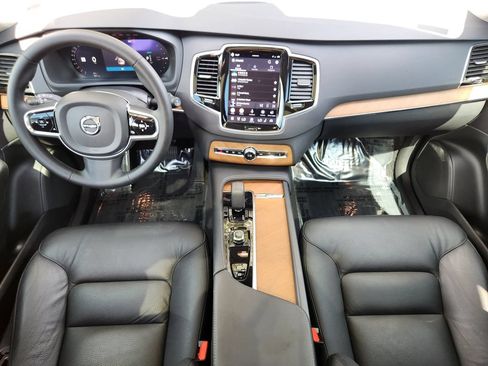Used 2024 Volvo XC90 T8 Plus w/ Protection Package Premier AWD/4WD image 16