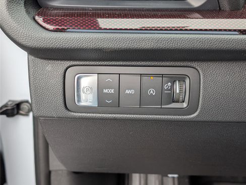 New 2026 Chevrolet Traverse RS w/ LPO, Floor Liner Package image 20