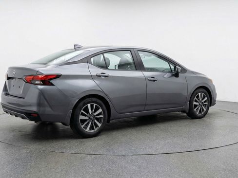 Used 2025 Nissan Versa SV FWD image 9