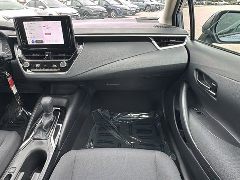 Certified 2025 Toyota Corolla LE image 41