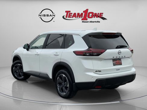 New 2026 Nissan Rogue SV image 4
