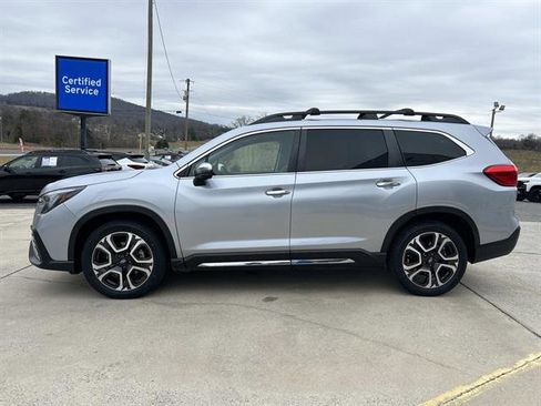 Used 2023 Subaru Ascent Touring image 7