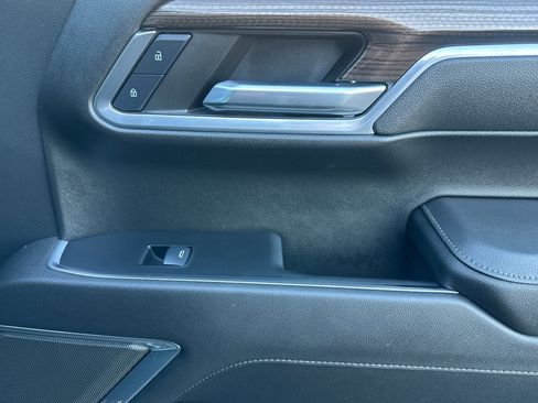 Used 2024 Chevrolet Silverado 1500 LT image 21