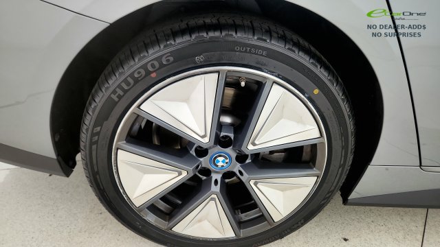 Used 2024 BMW i4 eDrive40 w/ Premium Package RWD image 88