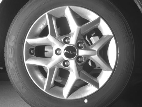 Used 2025 Kia Soul LX w/ LX Technology Package image 13