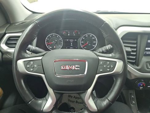 Used 2019 GMC Acadia SLE image 9