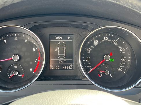 Used 2017 Volkswagen Jetta SE FWD image 14