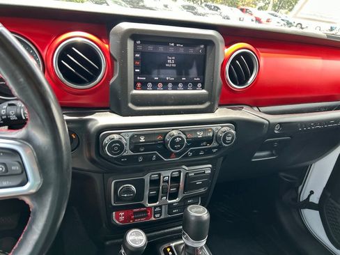 Used 2021 Jeep Wrangler Unlimited Rubicon w/ Steel Bumper Group AWD/4WD image 30