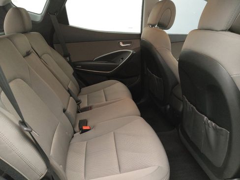 Used 2018 Hyundai Santa Fe Sport w/ 2.4L Value Package 02 image 19