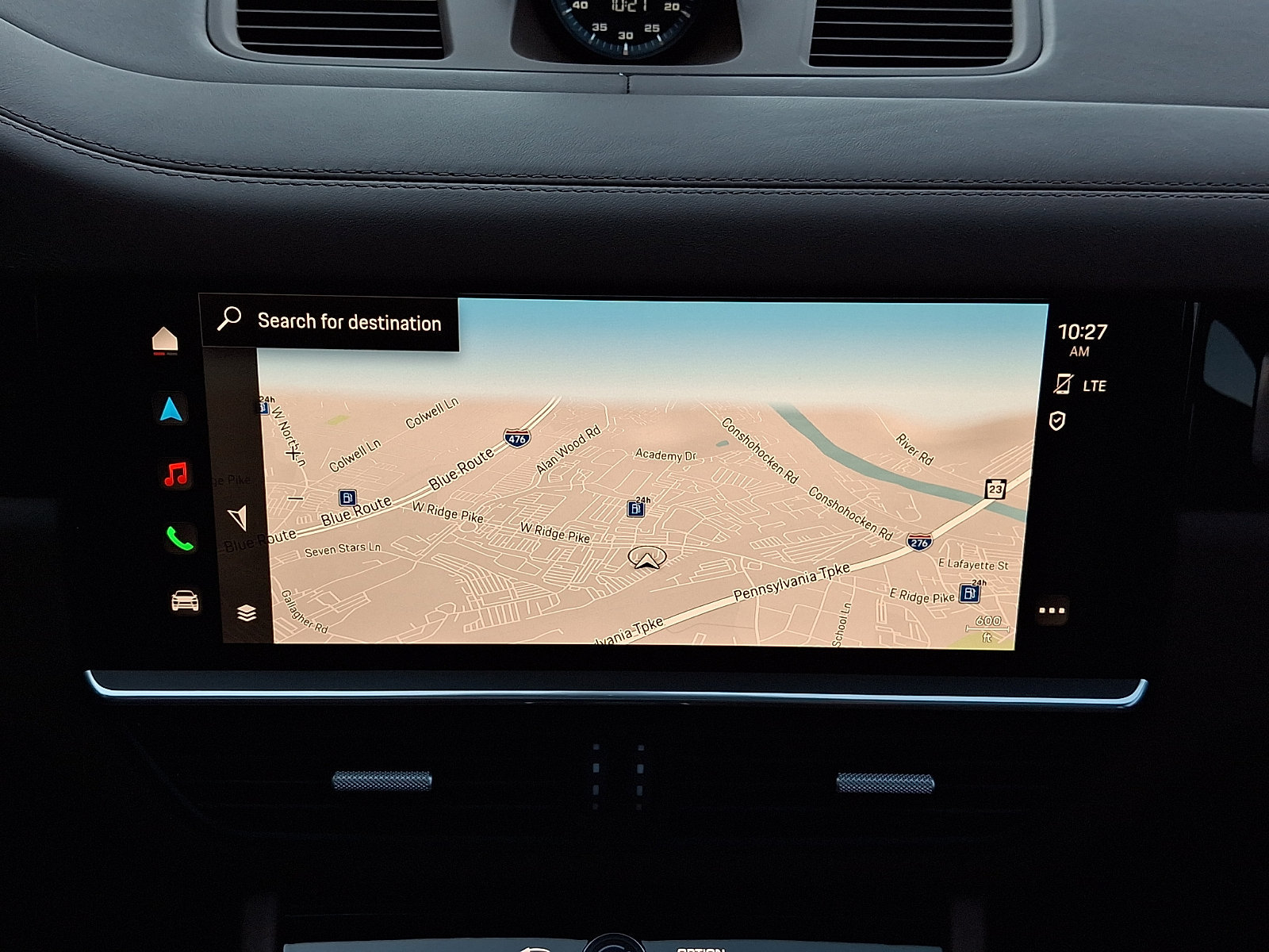 Certified 2023 Porsche Cayenne Turbo S AWD/4WD image 19
