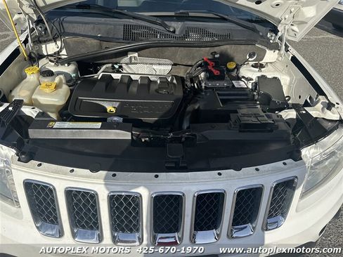 Used 2013 Jeep Compass Latitude image 29