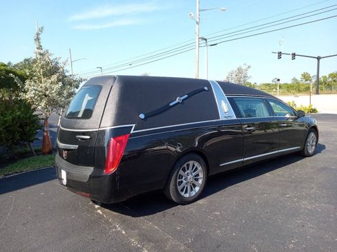Used 2015 Cadillac XTS Hearse FWD image 6