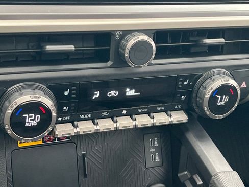 Used 2024 Toyota Tacoma TRD Sport w/ TRD Sport Premium Package image 15