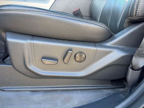 Used 2022 Ford F250 Lariat w/ Tremor Off-Road Package image 23