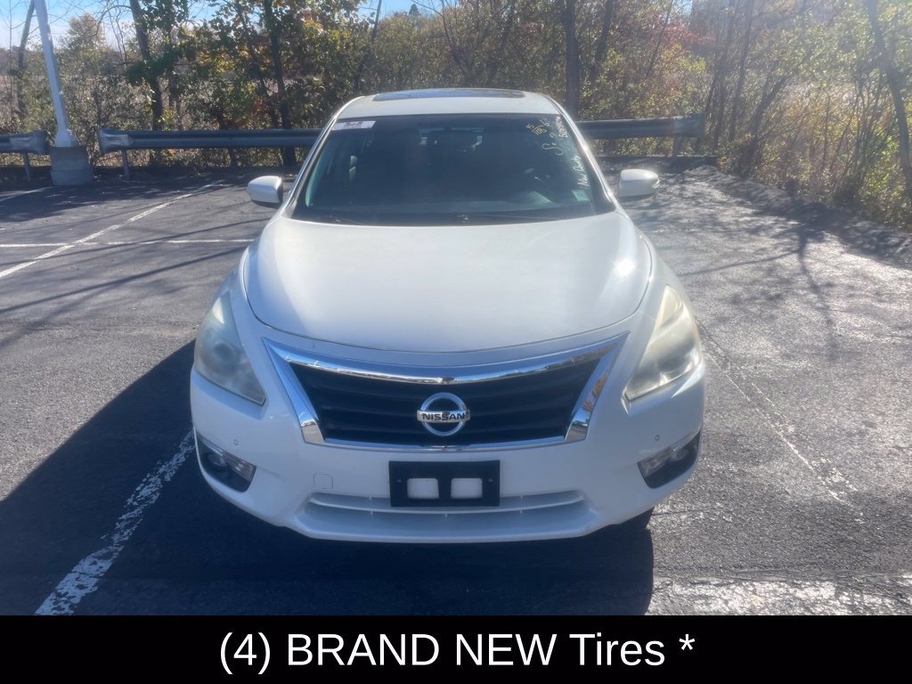 Used 2015 Nissan Altima 3.5 SL FWD image 8