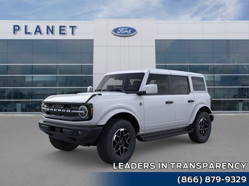 New 2026 Ford Bronco Outer Banks AWD/4WD image 1