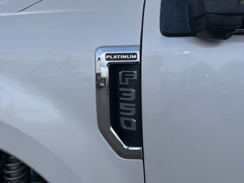 Used 2017 Ford F350 Platinum w/ Platinum Ultimate Package image 8