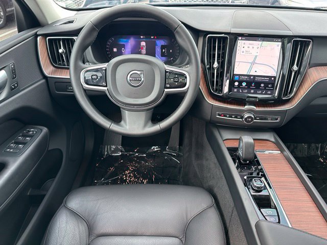 Used 2024 Volvo XC60 B5 Plus w/ Protection Package Premier AWD/4WD image 19