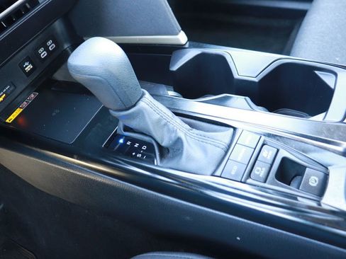 Used 2025 Toyota Camry LE image 15