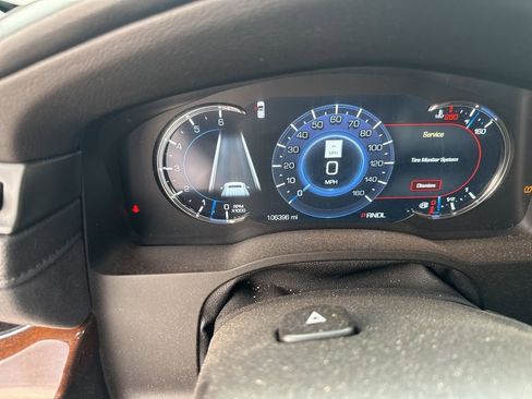 Used 2019 Cadillac Escalade ESV Luxury image 8