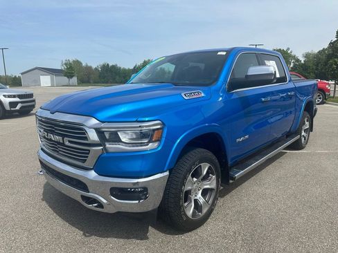 Used 2021 RAM 1500 Laramie AWD/4WD image 2