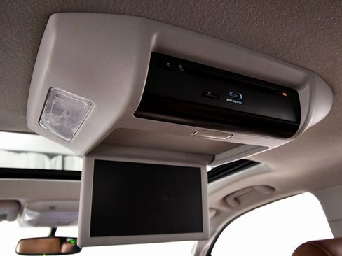 Used 2013 Toyota Sequoia Platinum image 17