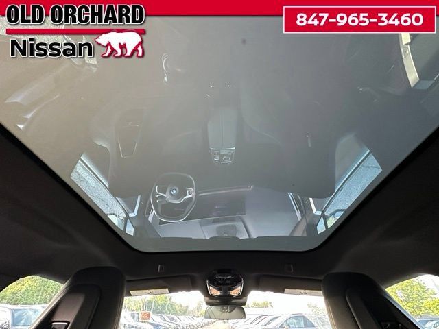 Used 2025 BMW iX xDrive50 w/ Convenience Package AWD/4WD image 16
