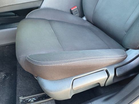 Certified 2024 Nissan Rogue S image 31