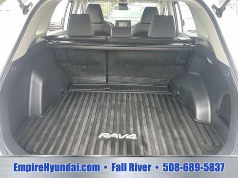 Used 2021 Toyota RAV4 XLE w/ Protection Package (TMS) AWD/4WD image 7