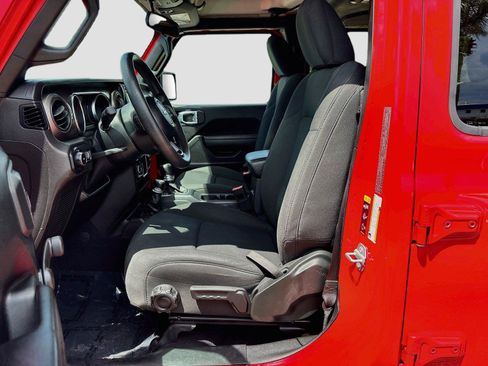 Used 2020 Jeep Wrangler Unlimited Sport AWD/4WD image 19