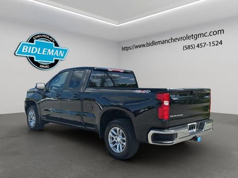 Used 2023 Chevrolet Silverado 1500 LT AWD/4WD image 5
