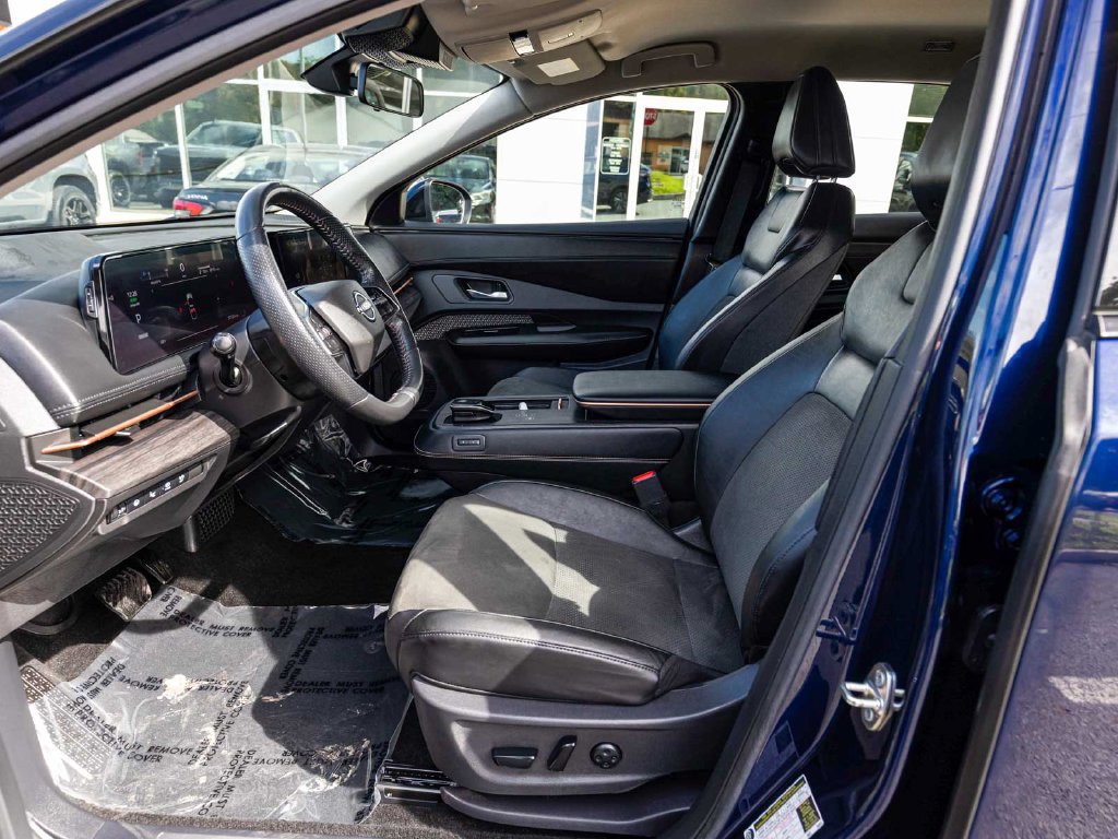 Used 2023 Nissan Ariya AWD image 27