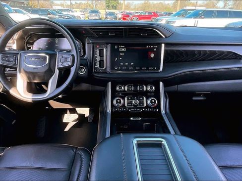Used 2023 GMC Yukon Denali image 18